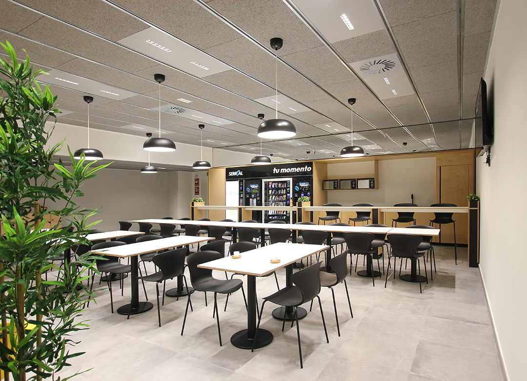 Diseño de espacio de descanso para personal. Re-estudio